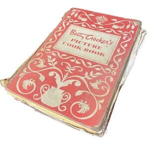 Betty Crocker's Frist Edition Picture Cook Book from 1950 in pre-loved condition